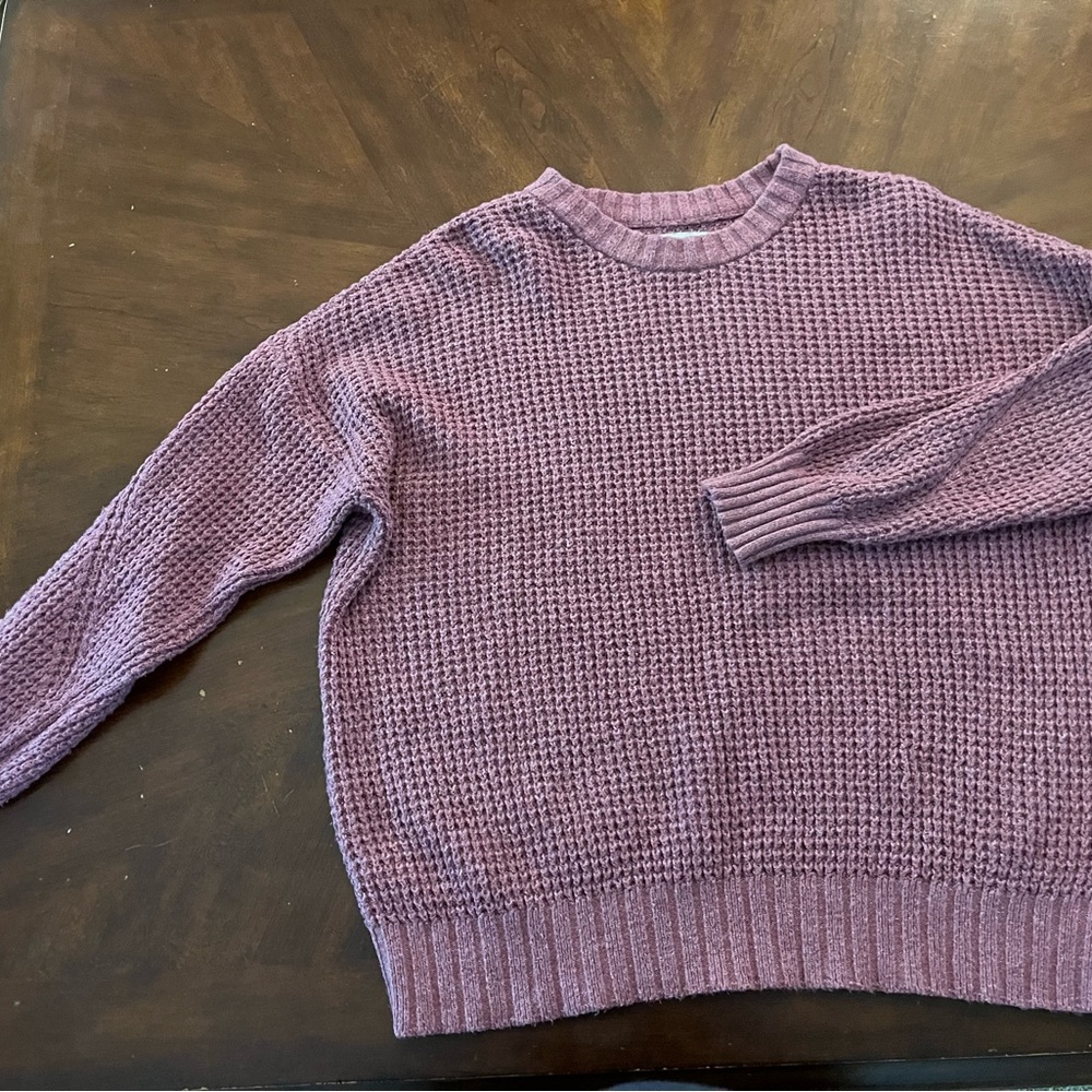 American Eagle Outfitters Lavender Crew Neck Sweater